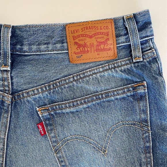 Levi’s 501 High Waist Denim Cutoff Jean Short Blue Explorer 27 - Picture 10 of 13